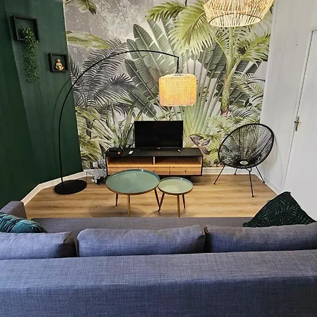 L'echappee Sauvage-t3-wifi- Queen Size Apartment